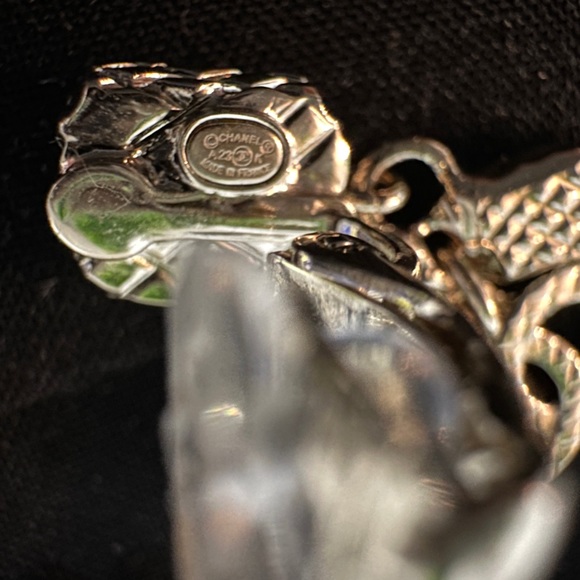 CHANEL 23K CLIP ON STATEMENT CC CRYSTAL EARRINGS - Picture 6 of 8